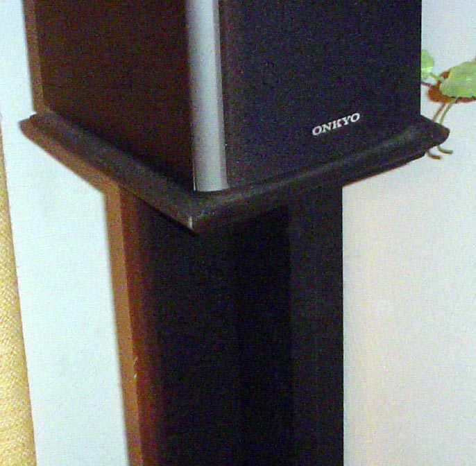speaker-stand-paint.jpg